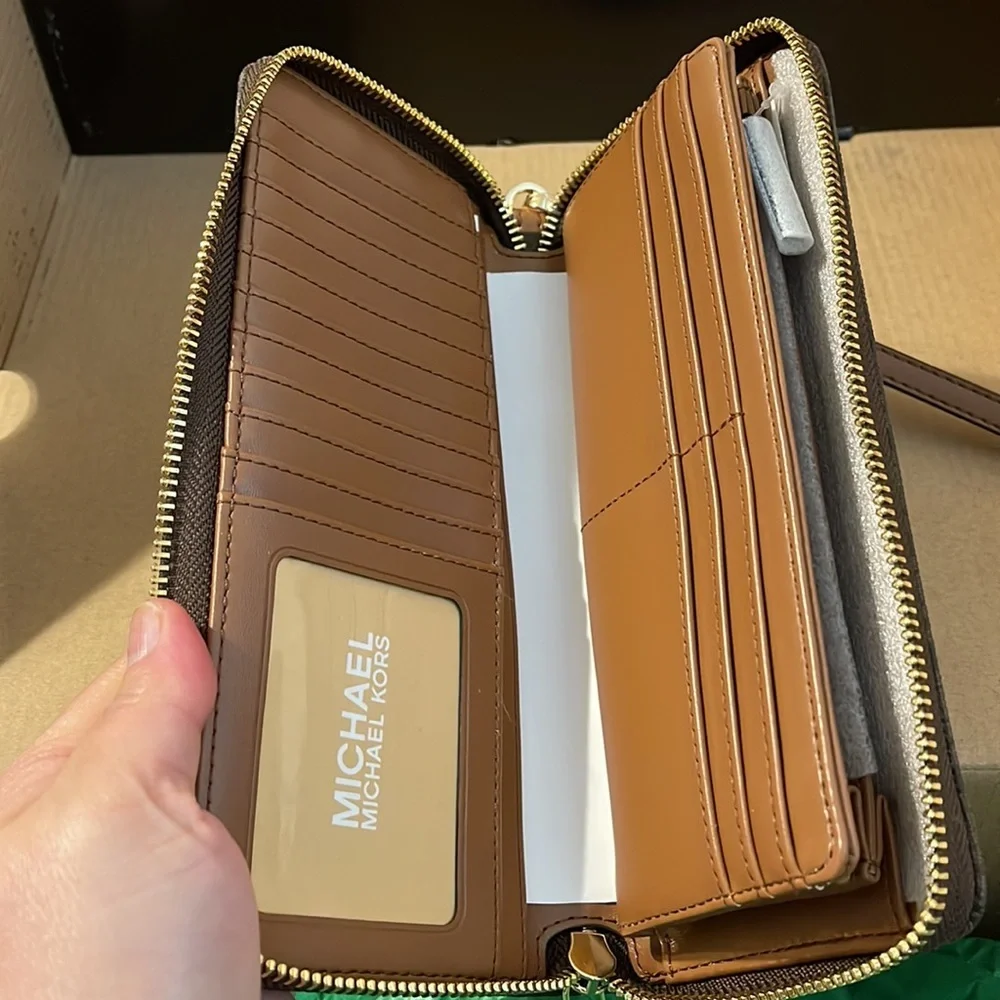 Michael Kors Large Travel Continental Wallet/Wristlet Brown NWT
